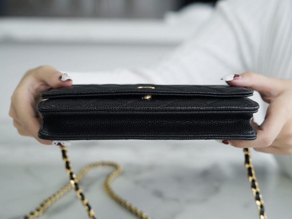 팬더샵 샤넬 WOC 매장출고가  650위안 홍콩팩토리. 광저우 매장운영.