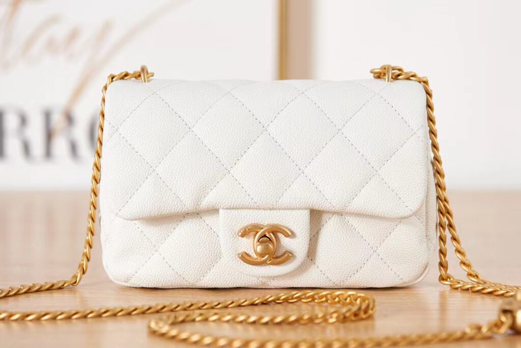 샤넬 골드볼 클래식 팬더샵 홍콩팩토리 hkfactory2.org