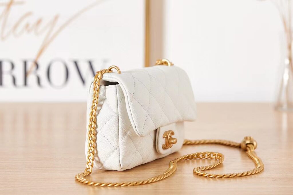 샤넬 골드볼 클래식 팬더샵 홍콩팩토리 hkfactory2.org