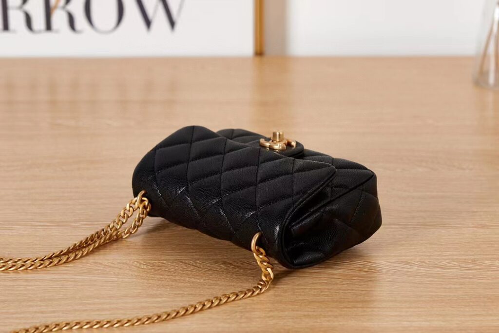 샤넬 골드볼 클래식 팬더샵 홍콩팩토리 hkfactory2.org