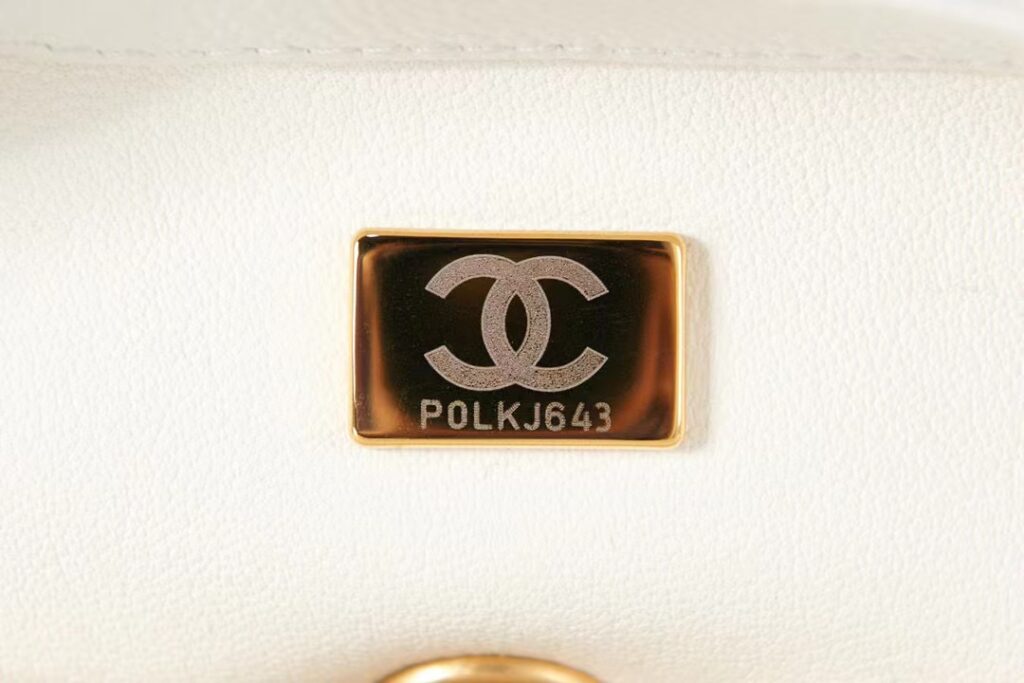 샤넬 골드볼 클래식 팬더샵 홍콩팩토리 hkfactory2.org