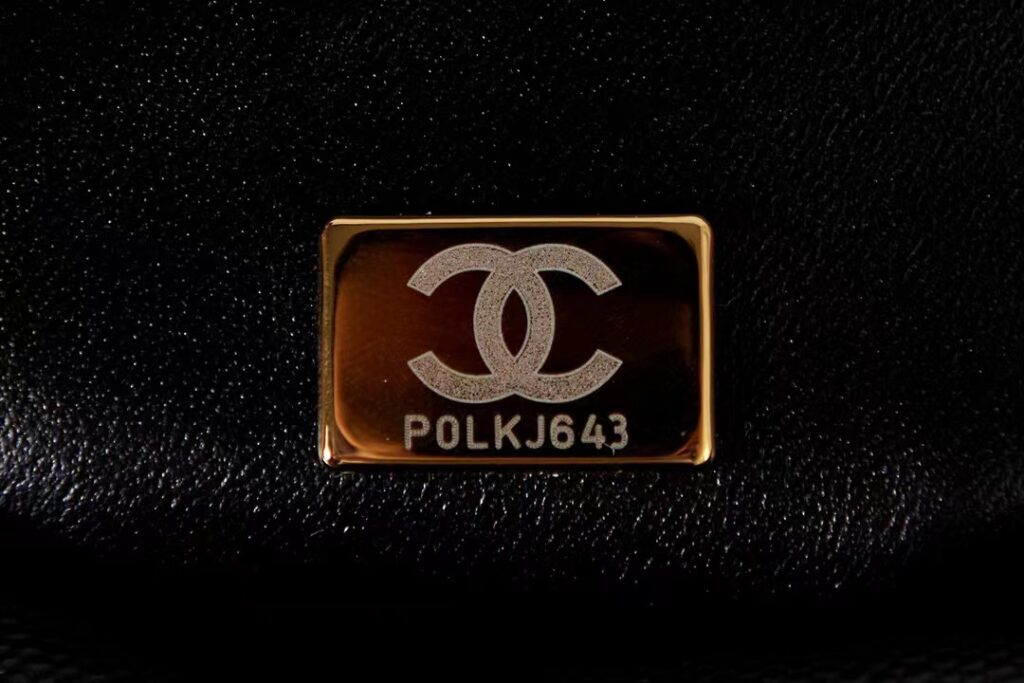 샤넬 골드볼 클래식 팬더샵 홍콩팩토리 hkfactory2.org