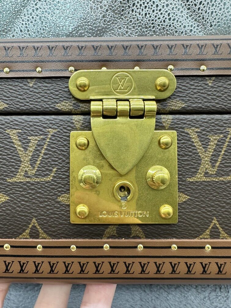 루이비통 시계 보관함 홍콩팩토리 광저우채널 hkfactory2.org