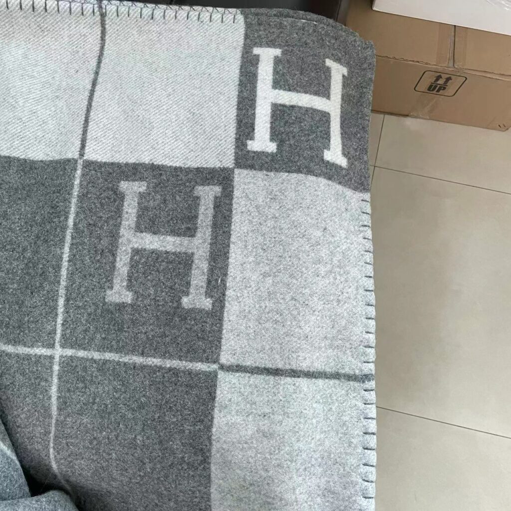 에르메스 아발론 블랭킷 담요 캐비미어담요 발송전 고객확인컷 홍콩팩토리 hkfactory2.org