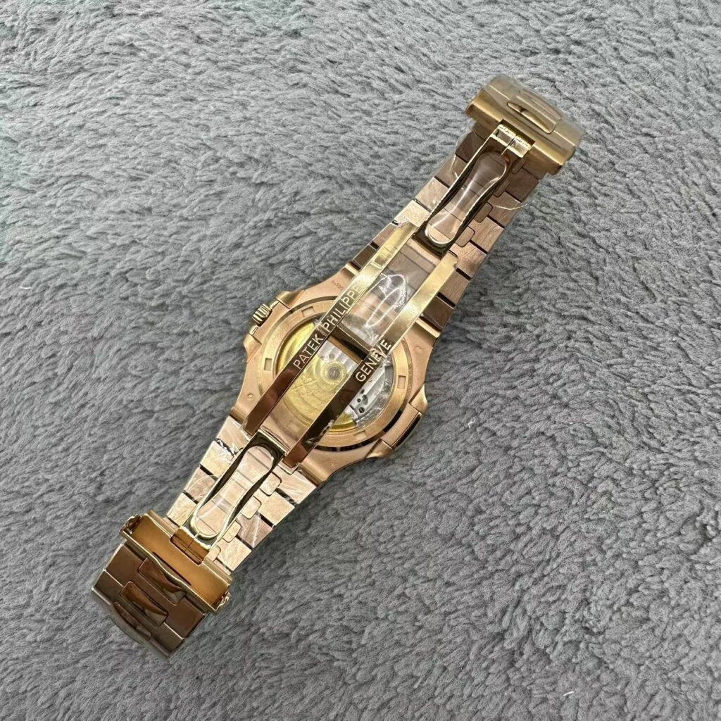 파텍필립(Patek Philippe) 노틸러스(Nautilus) 발송전 고객확인컷 홍팩 홍콩팩토리 hkfactory2.org