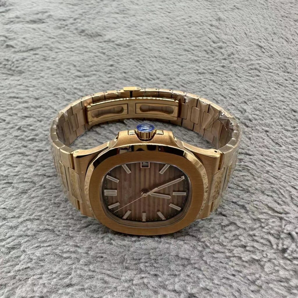 파텍필립(Patek Philippe) 노틸러스(Nautilus) 발송전 고객확인컷 홍팩 홍콩팩토리 hkfactory2.org