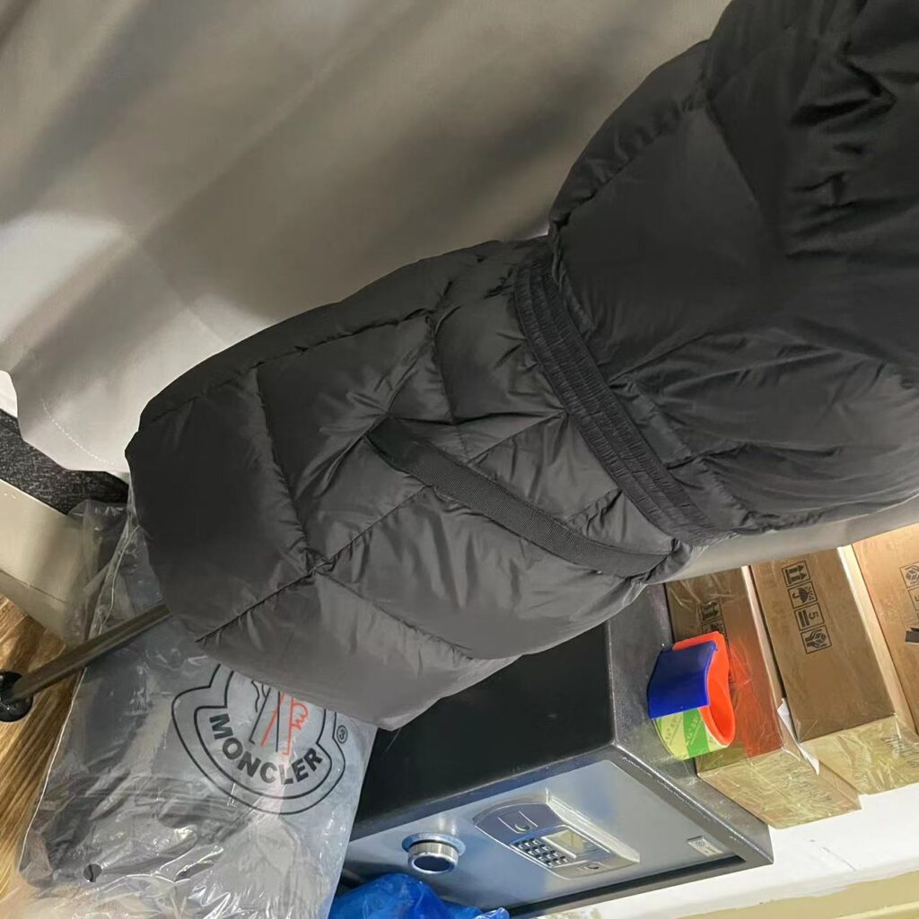 몽클레어 MONCLER 보에드 발송전 고객확인컷 홍콩팩토리 hkfactory2.org