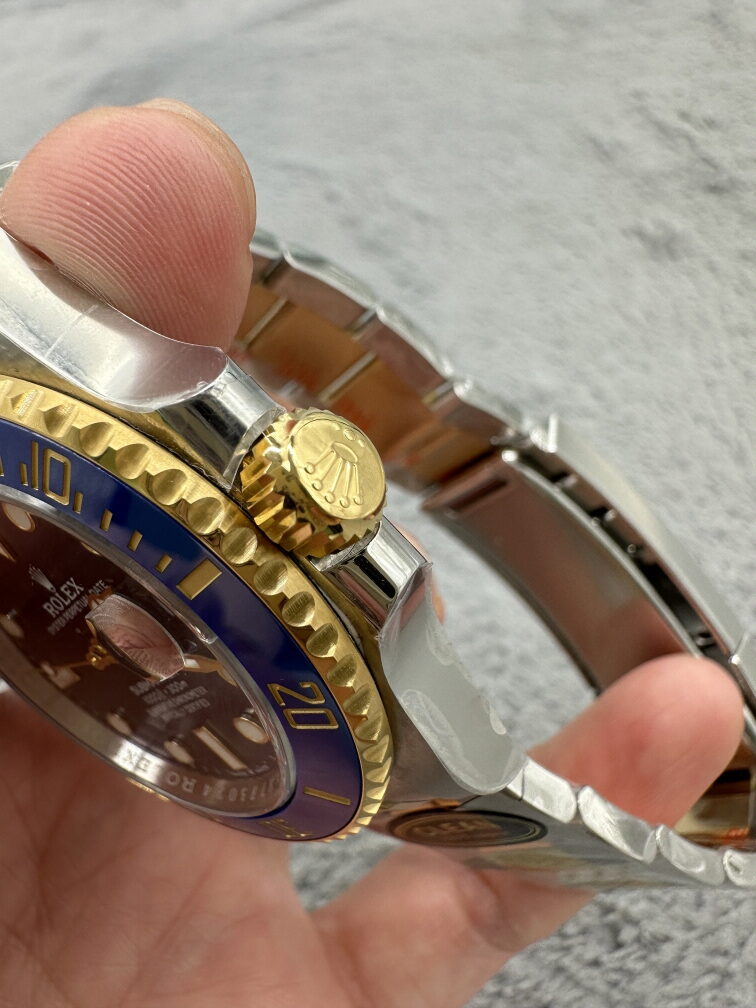 로렉스 클린 CLEAN 서브마리너 청콤 41MM Rolex Submariner Date Steel & Yellow Gold 126613LB Blue Dial