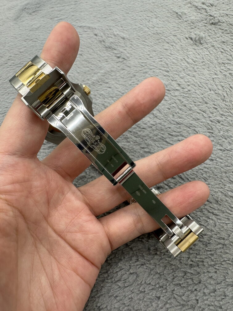로렉스 클린 CLEAN 서브마리너 청콤 41MM Rolex Submariner Date Steel & Yellow Gold 126613LB Blue Dial