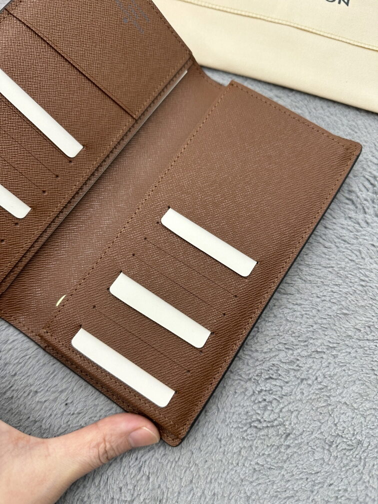 루이비통 브라짜 모노그램 장지갑 M66540 발송전 고객확인컷 매장출고가 280위안- 홍콩팩토리