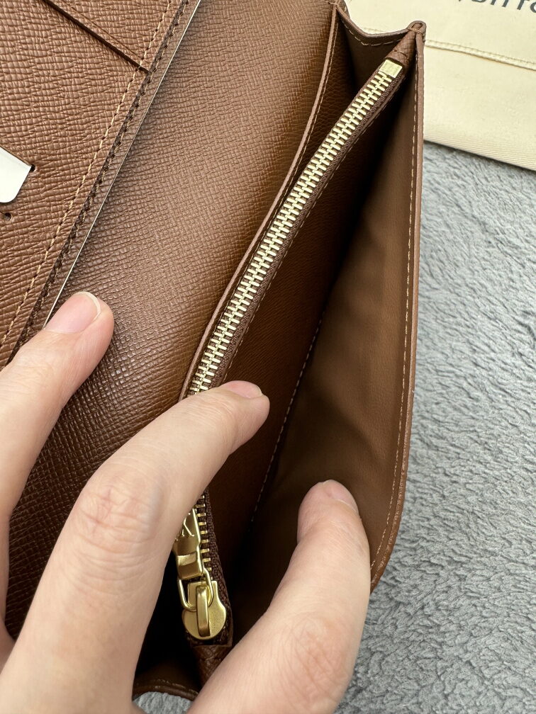 루이비통 브라짜 모노그램 장지갑 M66540 발송전 고객확인컷 매장출고가 280위안- 홍콩팩토리