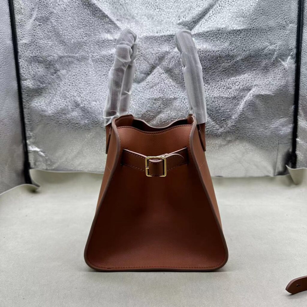 더로우 마고백 (THE ROW) 마고 10백 MARGAUX 10 26CM W1255L72 발송전 고객확인컷 홍콩팩토리 hkfactory2.org