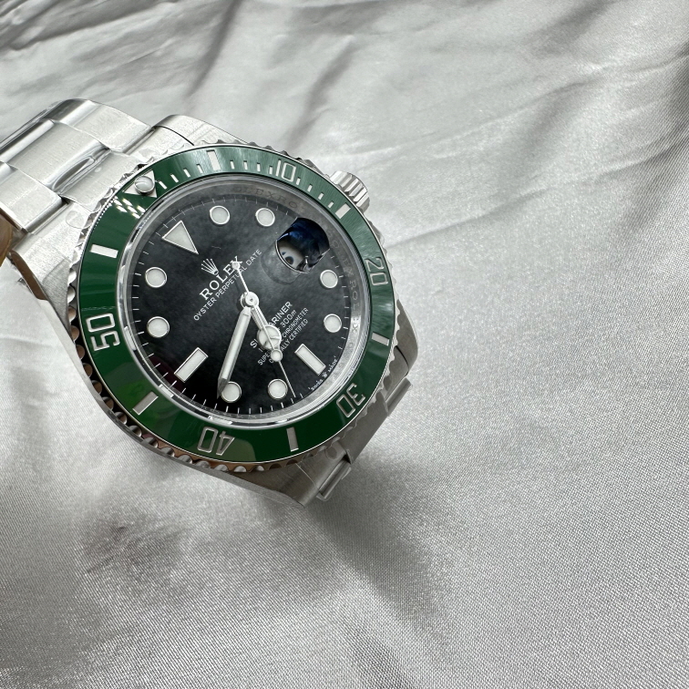 ROLEX 로렉스 서브마리너 41mm 126610LV 스틸 데이트 그린 스타벅스 VS 클린 매장출고가 홍콩팩토리