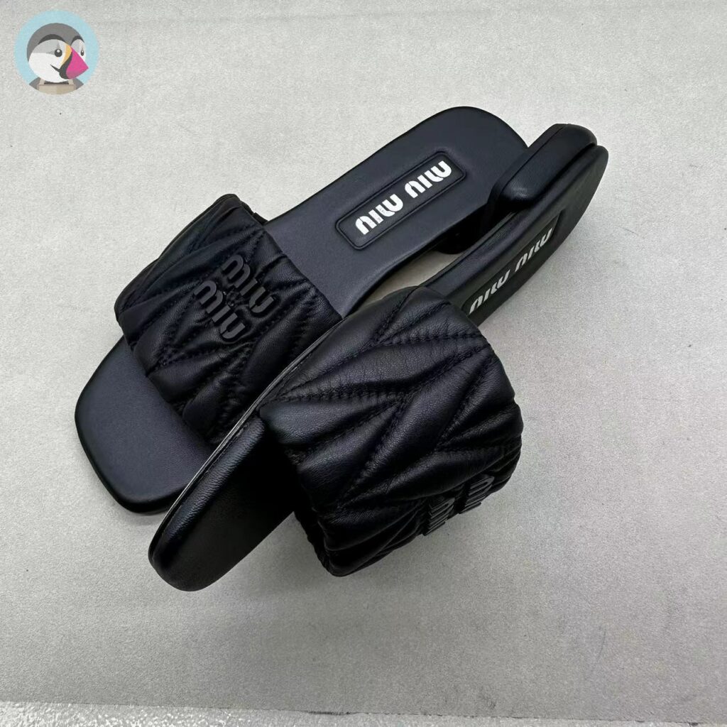 미우미우 마테라쎄 나파 레더 슬라이드 88T F098L 5XX605 발송전 고객확인컷 홍콩팩토리 hkfactory2