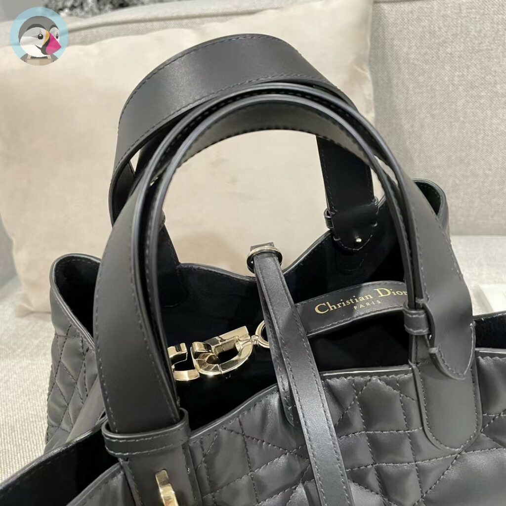 여왕삽 디올(DIOR) 뚜주흐(TOUJOURS)백 매장출고가 홍콩팩토리 hkfactory2.org