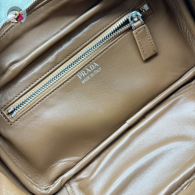 프라다(PRADA) 가죽 탑 핸들백 숄더 스트랩 발송전 고객확인컷 홍콩팩토리