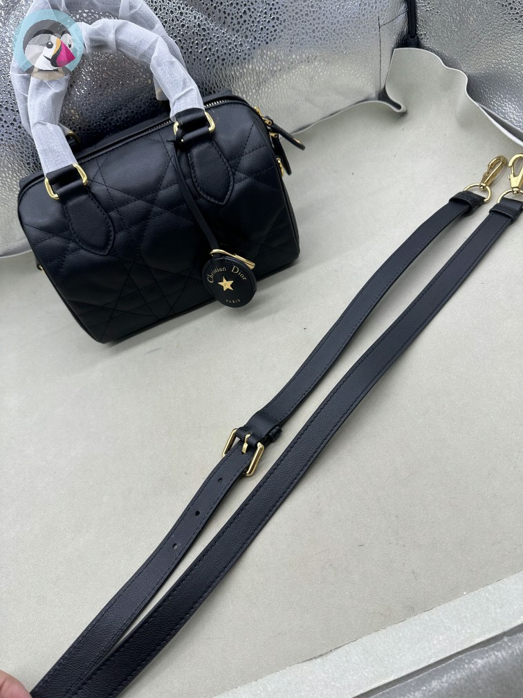 디올 그루브백 (Dior Groove) 발송전 고객확인컷 홍콩팩토리