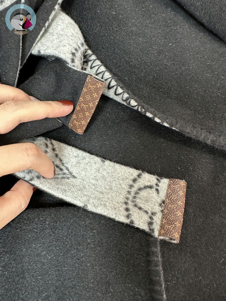 루이비통 리버시블 마히나 모노그램 랩 코트 발송전 고객확인컷 홍콩팩토리