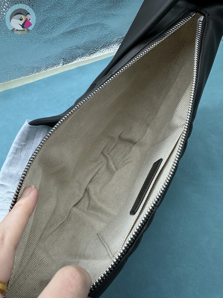 르메르 나파 크루아상 스몰 범백 발송전 고객확인컷 홍콩팩토리