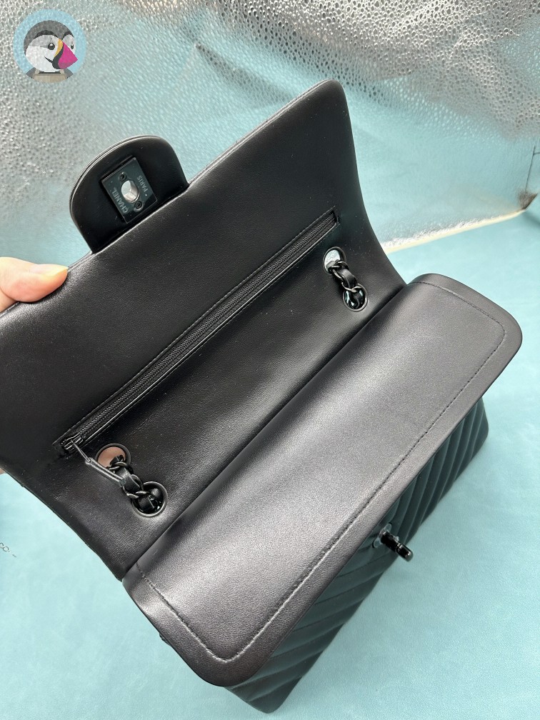 지존샵 샤넬 클래색 쉐브론 플랩백 램스킨 미듐 25CM 발송전 고객확인컷 홍콩팩토리