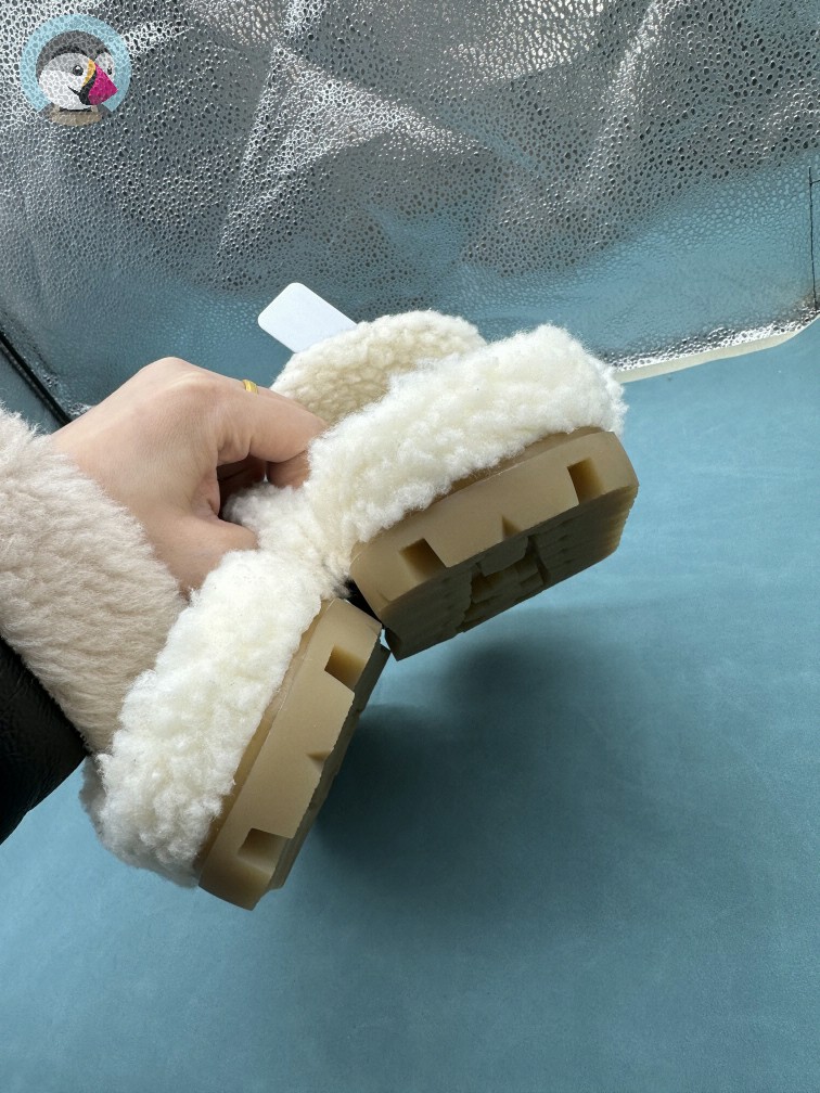 프라다 시어링 슬리퍼 뮬 블로퍼 발송전 고객확인컷 홍콩팩토리