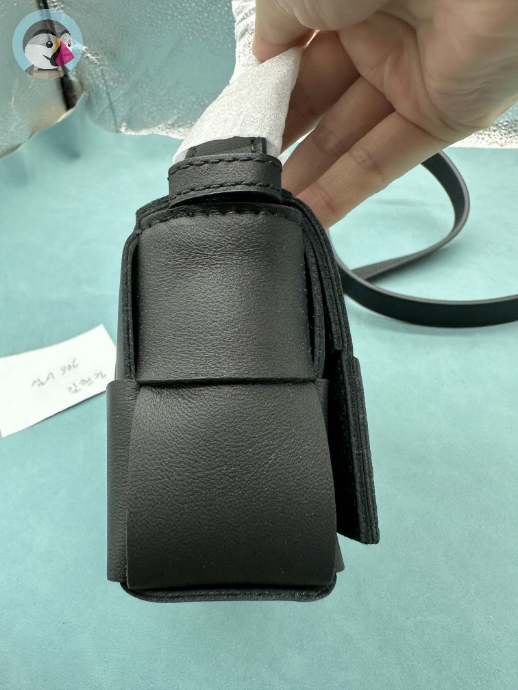 보테가베네타 카세트 미니 숄더백 발송전 고객확인컷 홍콩팩토리
