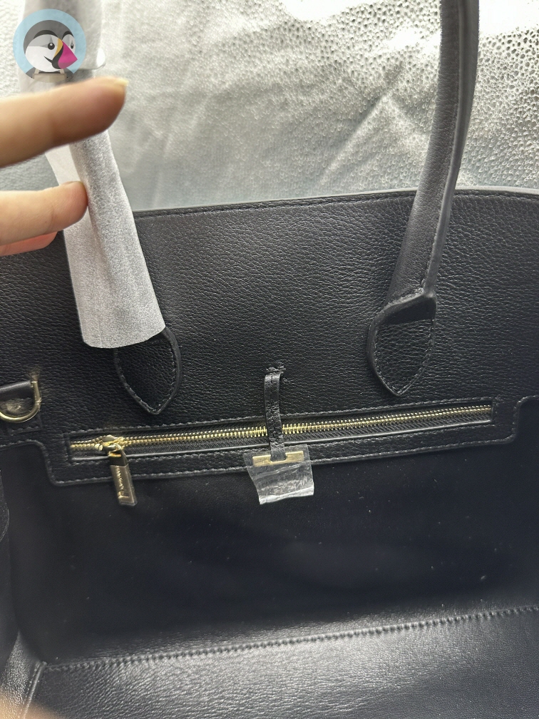 페레가모(Salvatore Ferragamo) 허그숄더백(HUG) 32CM 발송전 고객확인컷 홍콩팩토리