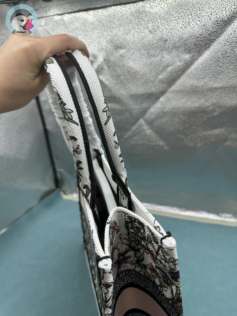 디올 북토드 멀티컬러 미듐 발송전 고객확인컷 홍콩팩토리
