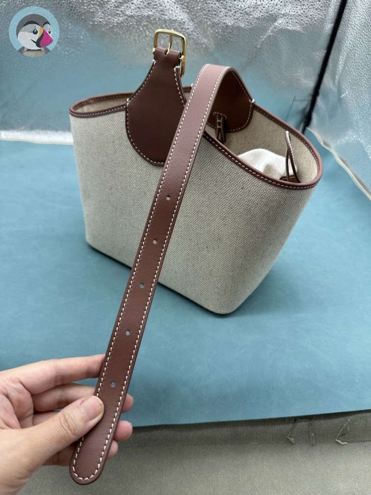 로로피아나 보빈 Bobbin 캔버스 토트백 발송전 고객확인컷 홍콩팩토리