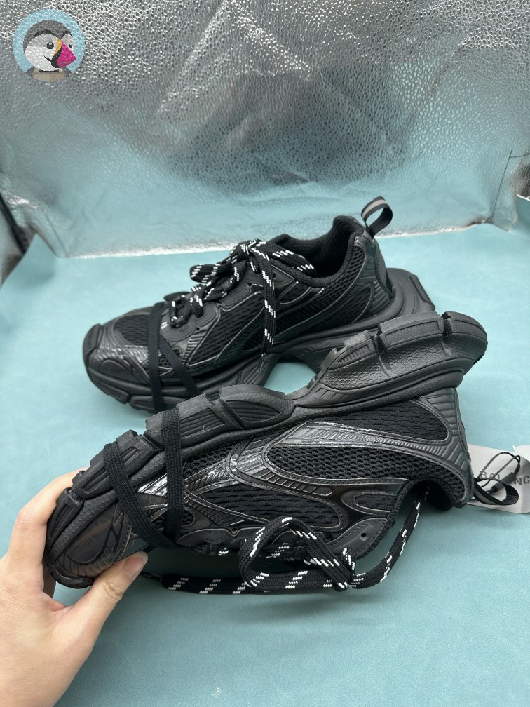 발렌시아가 3XL 스니커즈