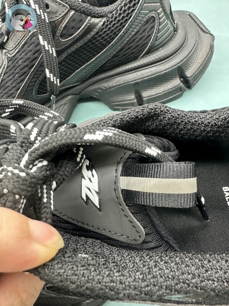 발렌시아가 3XL 스니커즈