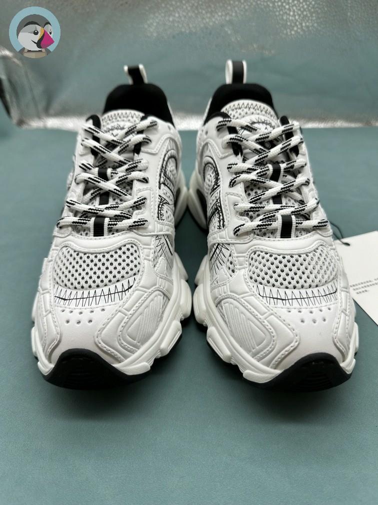 IU매장 디올 크로노 스니커즈