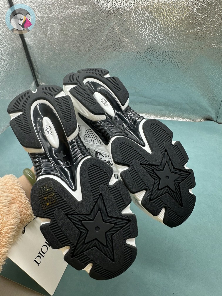 IU매장 디올 크로노 스니커즈