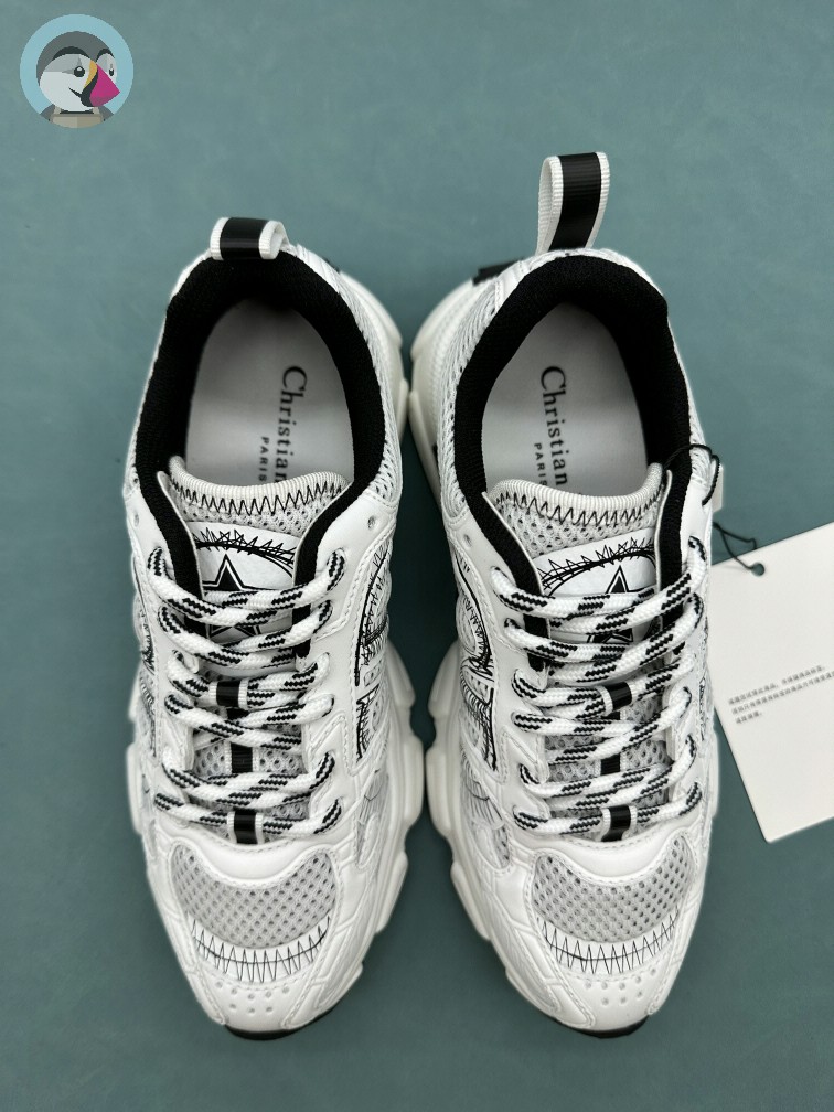 IU매장 디올 크로노 스니커즈