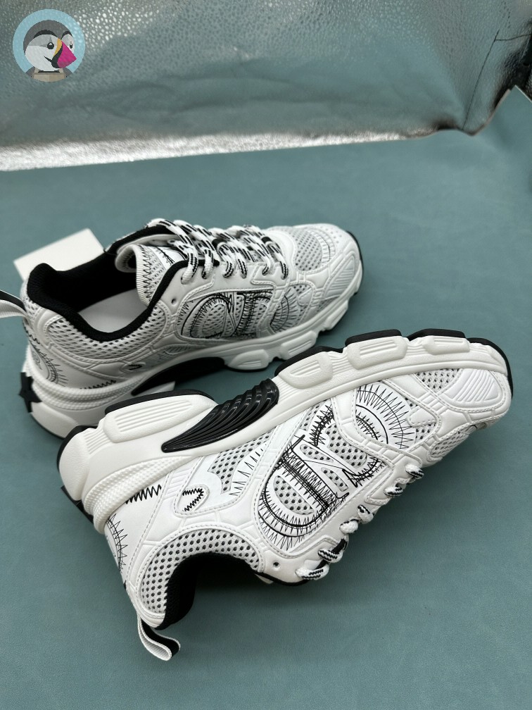 IU매장 디올 크로노 스니커즈