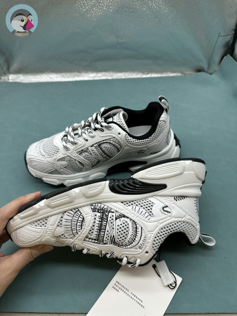 IU매장 디올 크로노 스니커즈